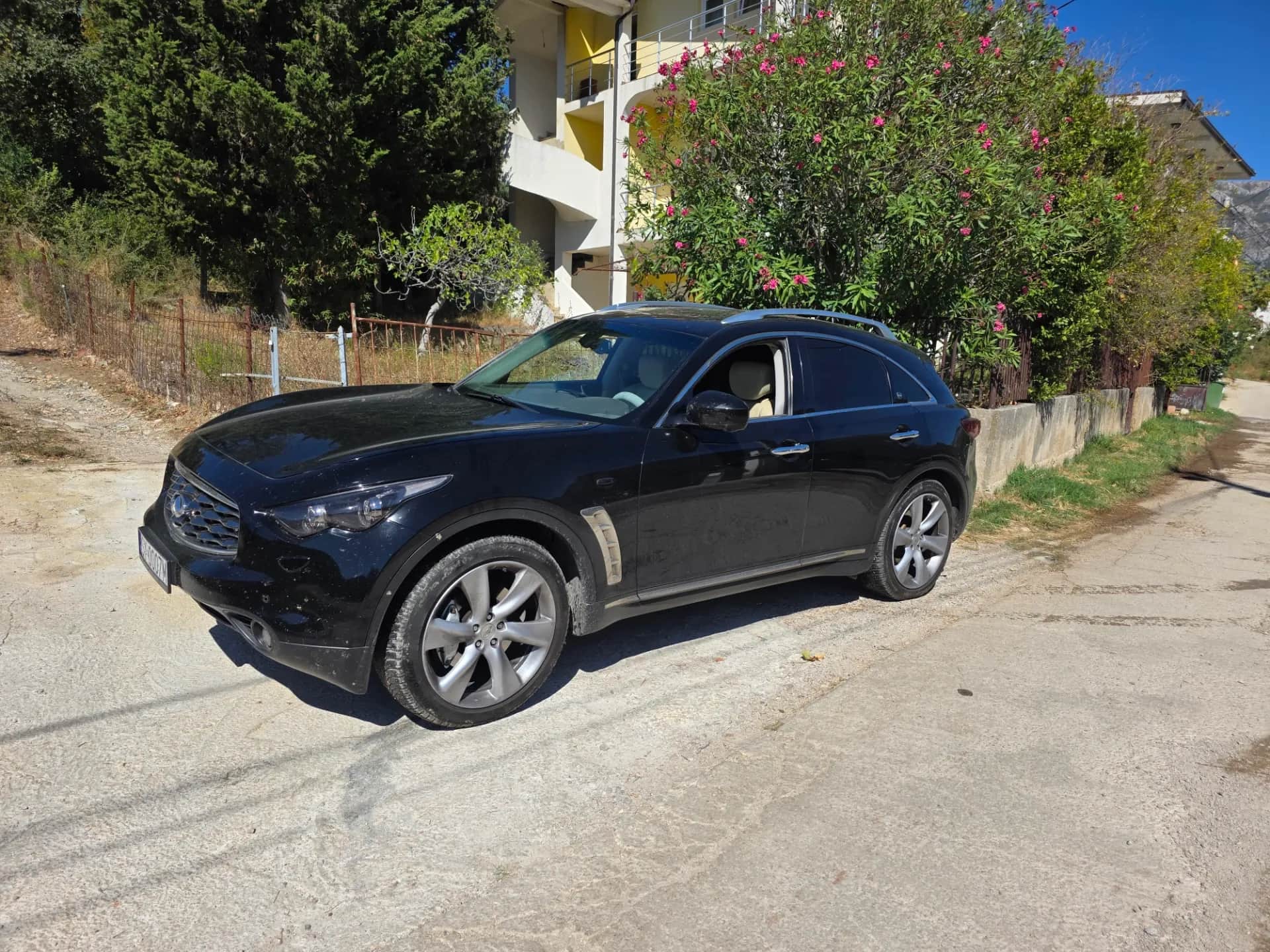 Infiniti FX 37