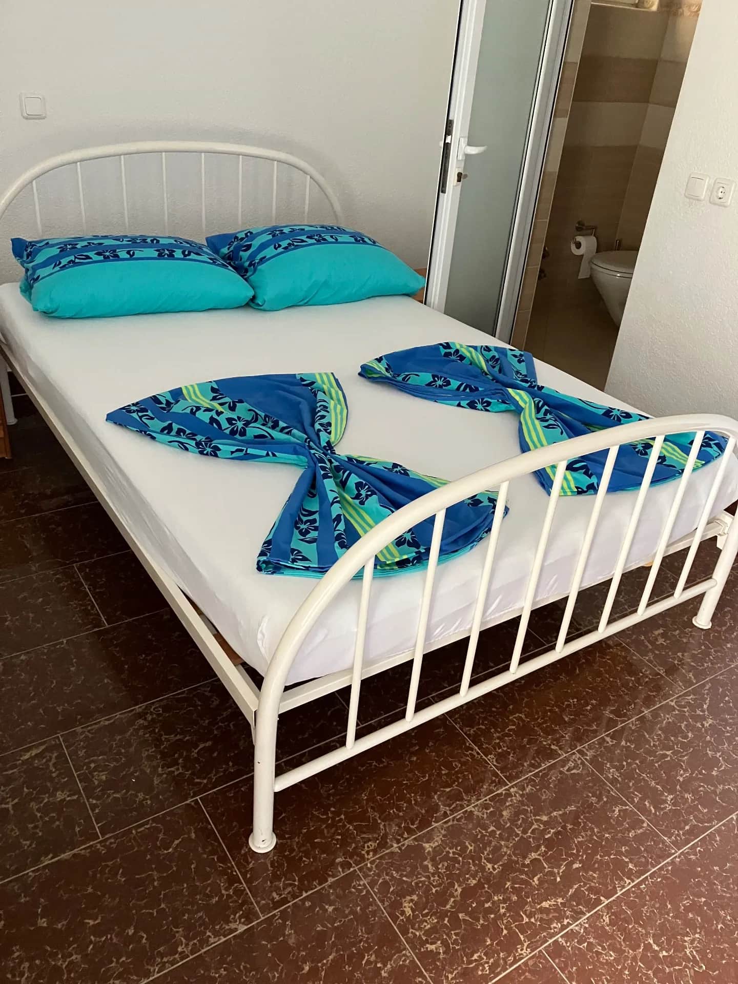 Krevet Potrebljen Krevet 180x200