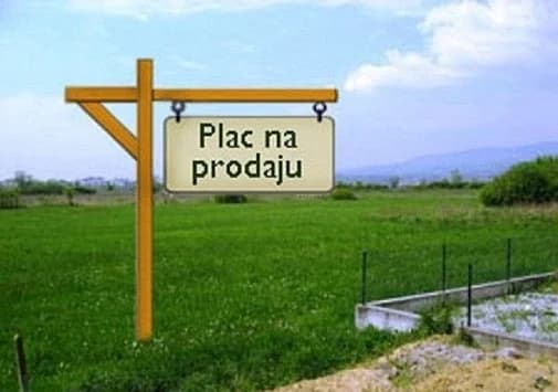 Prodajem plac u Bečmenu