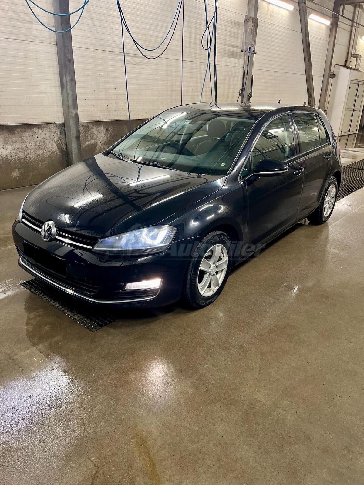 Volkswagen - Golf 7 - 1.6 TDI Highline