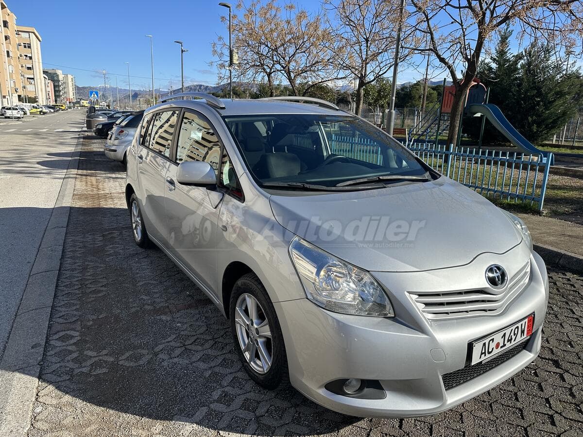 Toyota - Verso - 2.0D-4D