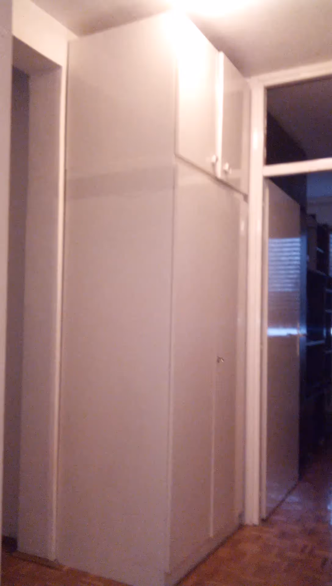 Nameštaj KVALITETAN PUNO DRVO