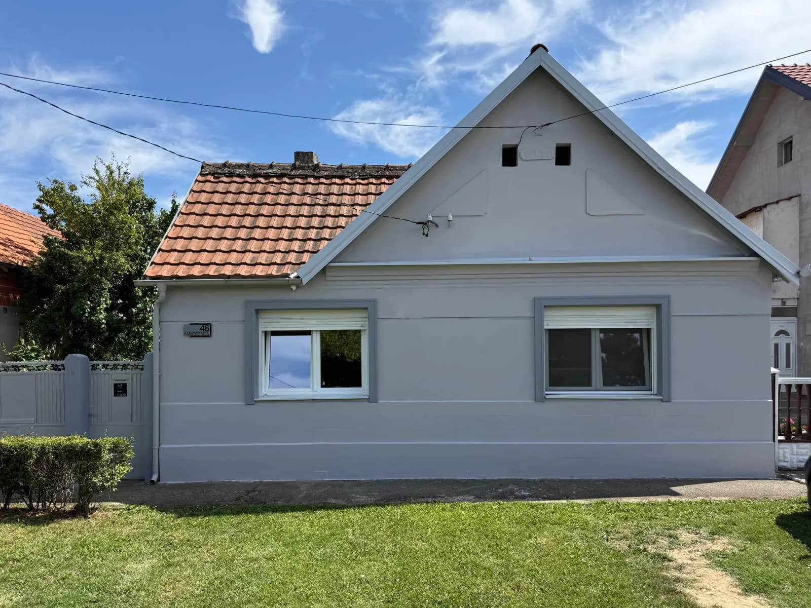 KUĆA SA VELIKIM PLACEM
