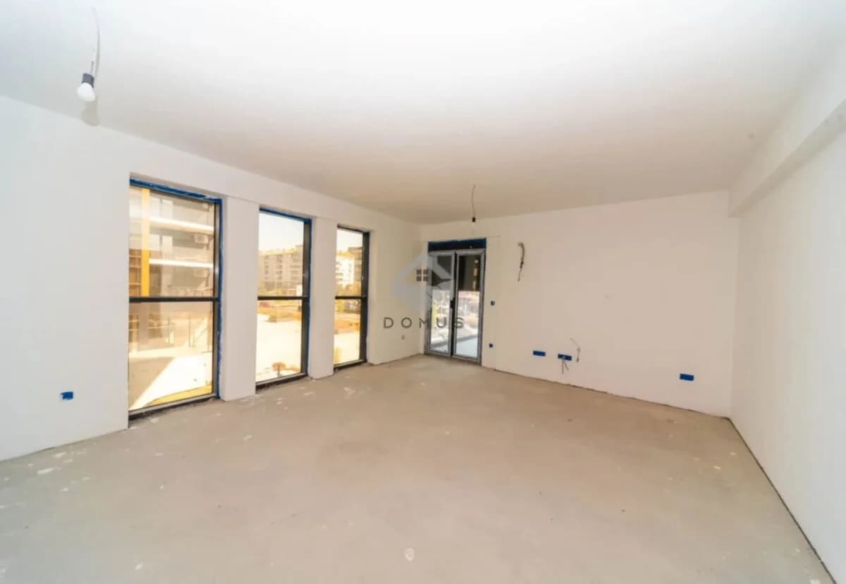 Trosoban stan 105m2, Stari Aerodrom – Podgorica